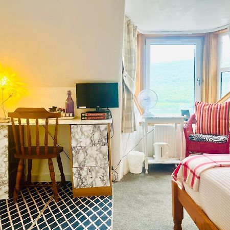 Rowantreebank Bed And Breakfast Arrochar Eksteriør bilde
