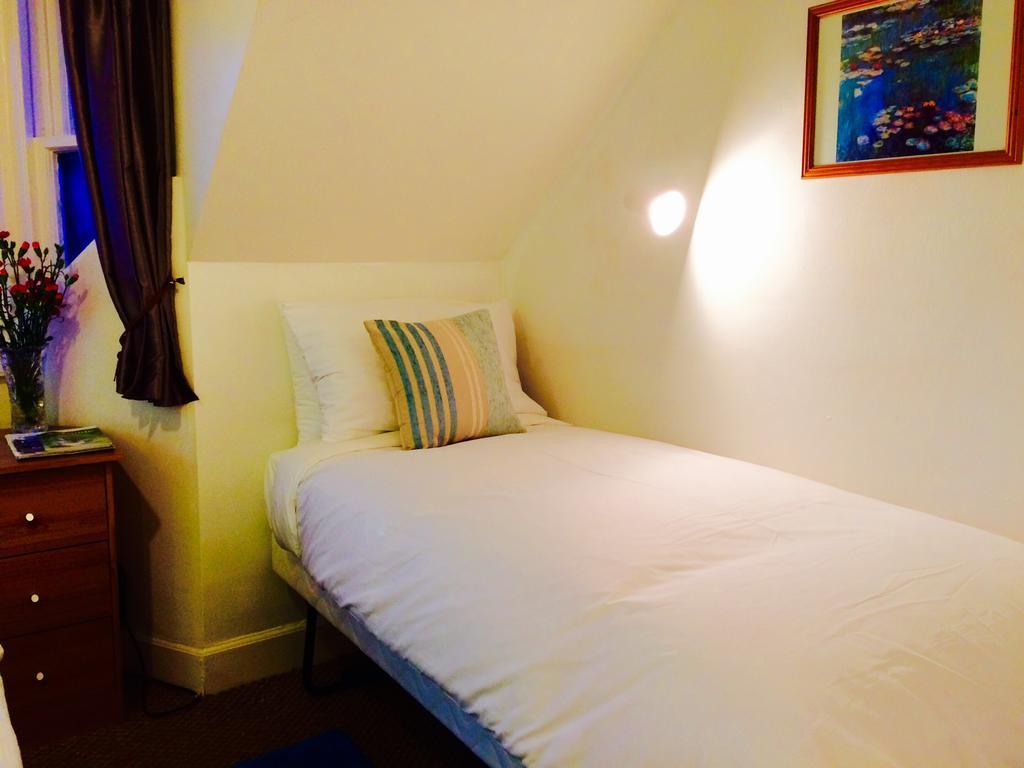 Rowantreebank Bed And Breakfast Arrochar Eksteriør bilde
